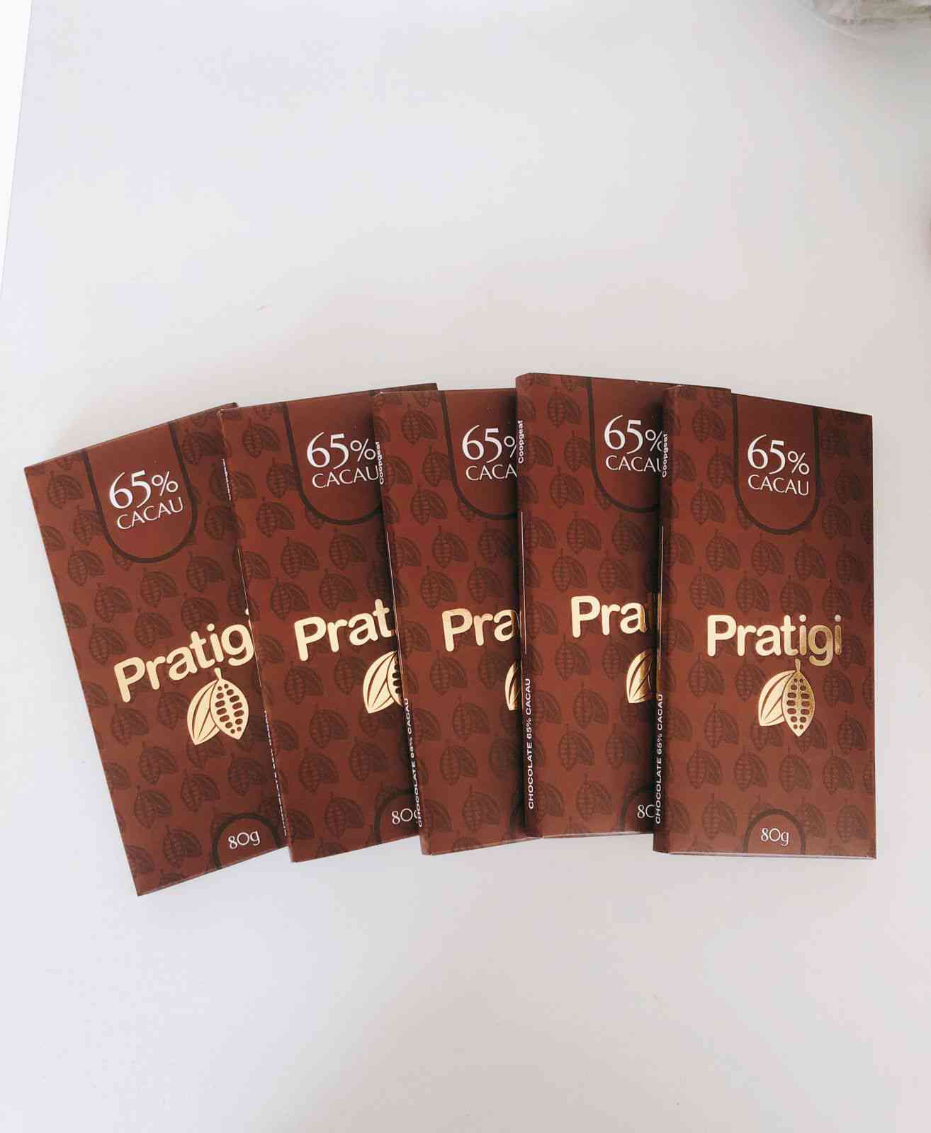 Chocolate Pratigi 65�cau com cupua�u desidratado
